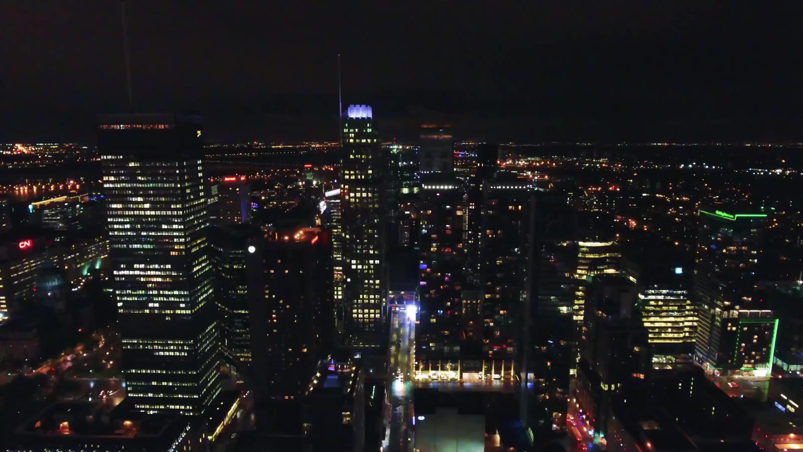 Aerial view of Montréal at night